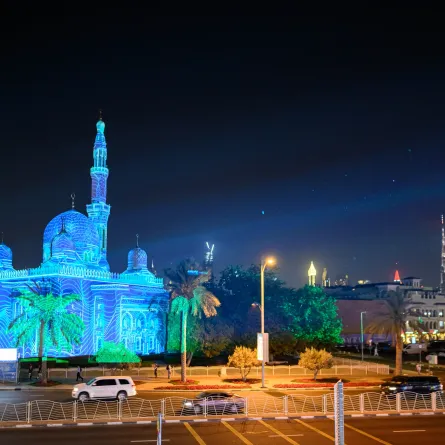 إحدى المساجد التي زينتها مبادرة أنوار دبي. الصورة من الحساب الرسمي لبراند دبي على منصة x