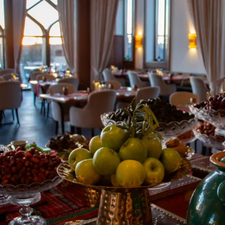 إفطار رمضاني مميز في أنانتارا الجبل الأخضر 