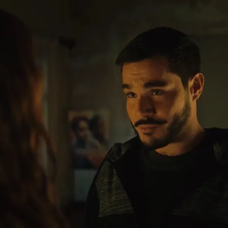 خالد شباط ونور علي في احدى مشاهد مسلسل البطل -  الصورة من المركز الاعلامي للمسلسل