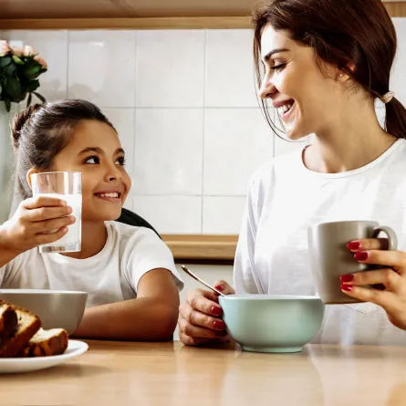 صورة لأم مع ابنتها