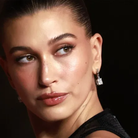 حفل أكاديمي ميوزيم غالا 2023 Academy Museum Gala، النجمة هايلي بيبر Hailey Bieber (مصدر الصورة : Michael Tran / AFP)
