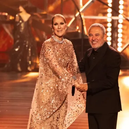 إيلي صعب مع النجمة سيلين ديون في ختام العرض -الصورة من العلاقات العامة