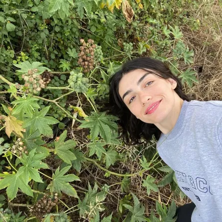 هازار إيرجوتشلو بطلة مسلسل حبات اللؤلؤ- الصورة من حسابها الرسمي على إنستغرام