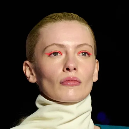 صيحات مكياج عيون من أسبوع الموضة الباريسي 2025