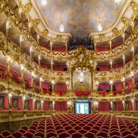  اليوم العالمي للمسرح 2025