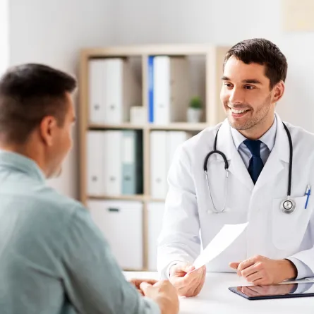 حلم زيارة الطبيب في المنام  - الصورة تعبيرية  