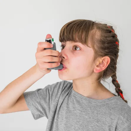 صورة فتاة مريضة