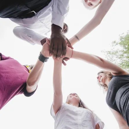 قيم الشباب - مصدر الصورة freepik