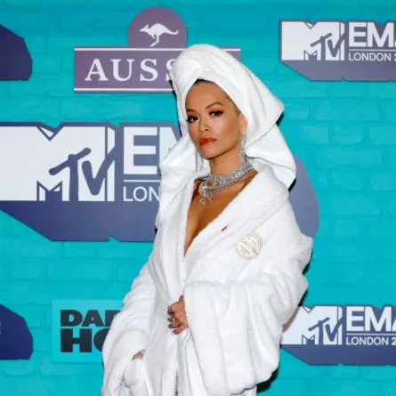 ريتا أورا Rita Ora في حفل Mtv  في لندن- (مصدر الصورة  Andreas Rentz/Getty Images for MTV)