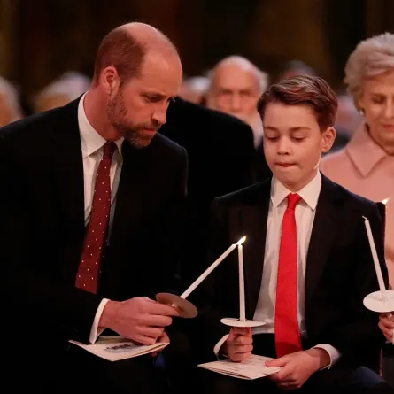 الأمير ويليام  والأمير جورج في كنيسة وستمنستر بلندن (  Prince William and Prince George at Westminster Abbey in London). مصدر الصورة: Aaron Chown / POOL / AFP