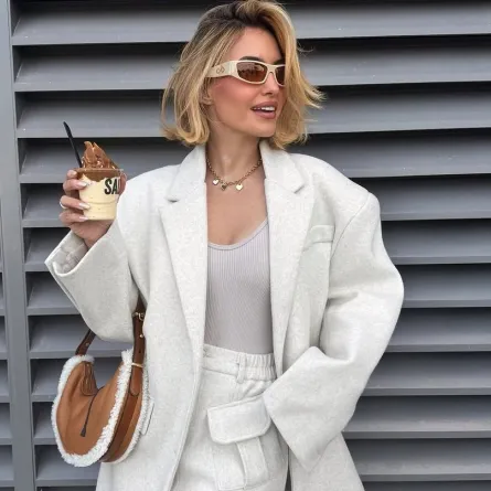 مدونات الموضة بقصات شعر والوان صبغة جديدة تناسب ربيع 2025