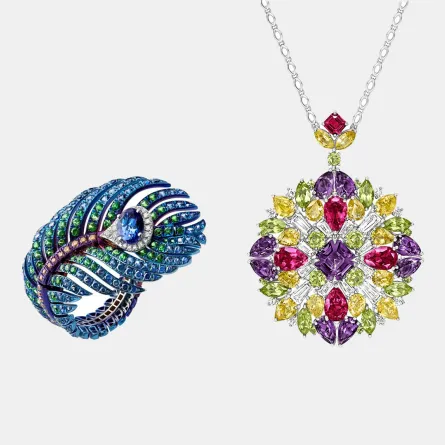 مجوهرات بأحجار كريمة ملونة