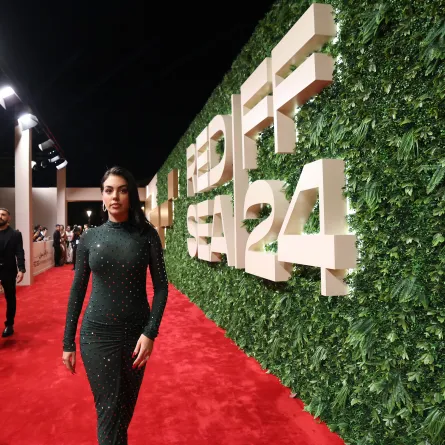 جورجينا رودريغيز في حفل افتتاح مهرجان البحر الأحمر السينمائي- صورة خاصة لـ سيدتي- تصوير: ثناء المحمد