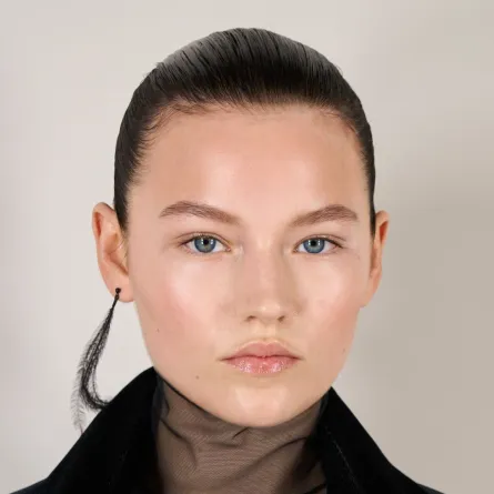 دليلك لأفضل سيرومات وكريمات العين