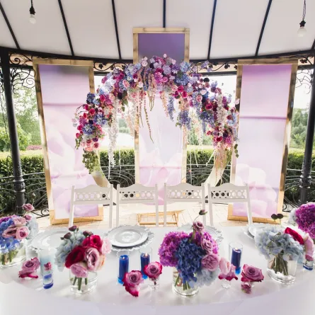 كوشة العروسين