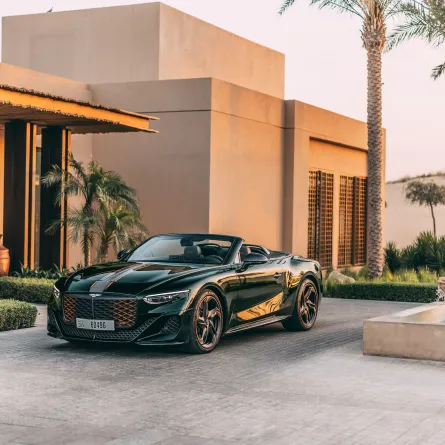 Batur Convertible من Bentley