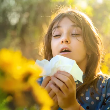 صورة لطفلة مريضة