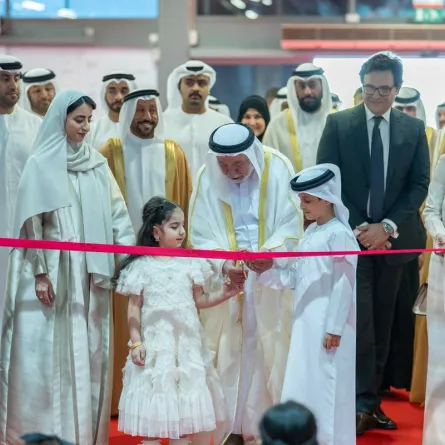 حاكم الشارقة يفتتح مهرجان الشارقة القرائي للطفل. الصورة من مكتب الشارقة الإعلامي