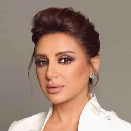 المكياج المثالي مع تسريحات الشعر المرفوعة