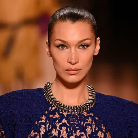 توسيع العين بالمكياج