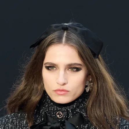 توحيد لون البشرة