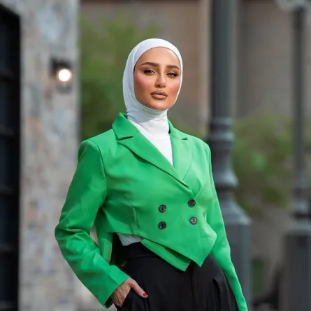 مدونة الموضة دلال الدوب- الصورة من حسابها على إنستغرام