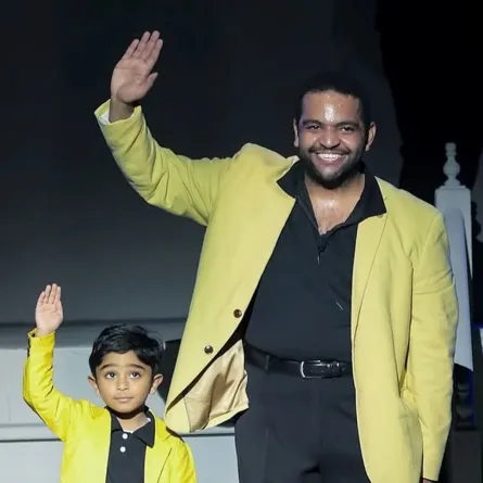 خالد المظفر وابنه عبدالله- الصورة من حسابه على الانستغرام