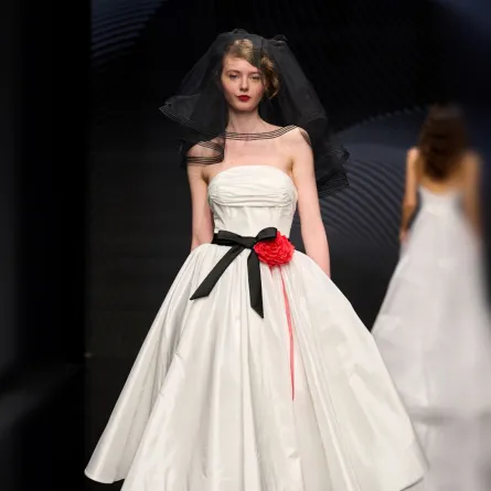 فستان زفاف من إليزابيتا بولينيانو Elisabetta Polignano - الصورة من Launchmetrics/Spotlight ©