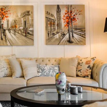 غرفة معيشة مريحة