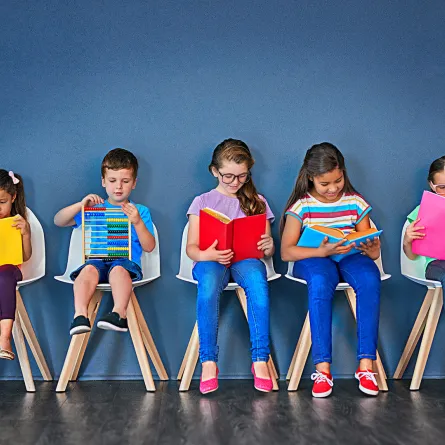 في اليوم العالمي لكتاب الطفل .. أصغر 5 كاتبات خليجيات