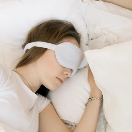 امرأة في نوم عميق