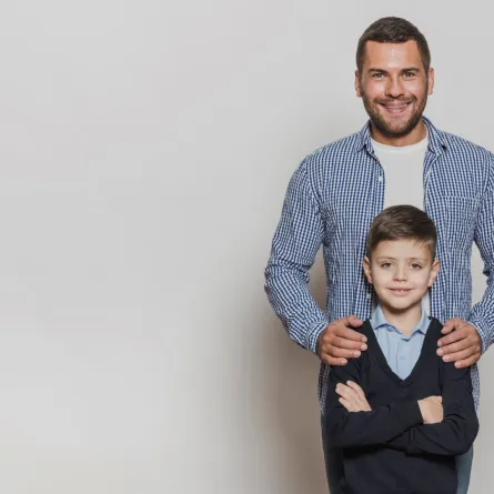 صورة لأب مع طفله