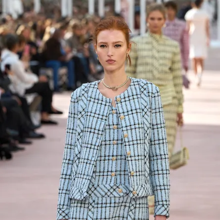 تنورة من شانيل Chanel - الصورة من Launchmetrics/Spotlight ©