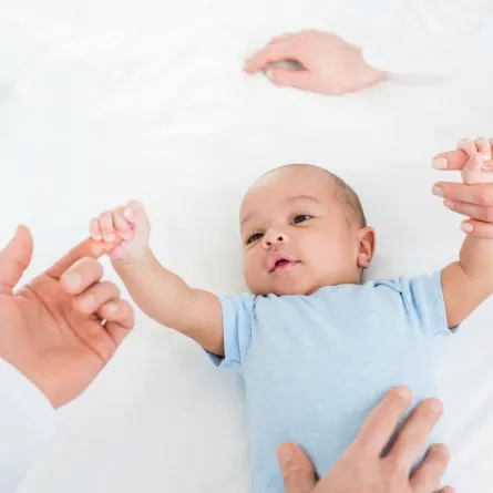 صورة لنمو الرضيع