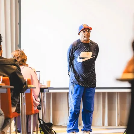 المخرج سبايك لي- الصورة من حساب مهرجان البحر الأحمر على الانستغرام