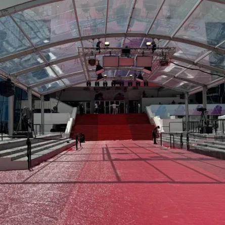 بعدسة سيدتي السجادة الحمراء لحفل افتتاح مهرجان كان 2025 - تصوير معتز الشافعي