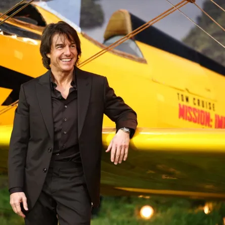 توم كروز في حدائق ليستر سكوير في وسط لندن (Tom Cruise at Leicester Square Gardens in central London). مصدر الصورة: HENRY NICHOLLS / AFP