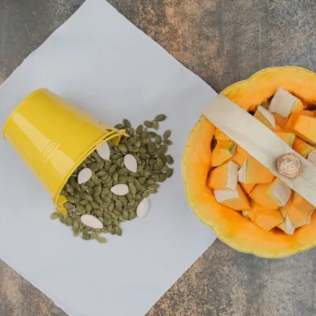 تمتلك بذور اليقطين خصائص تساعد على التنحيف Image By Freepik