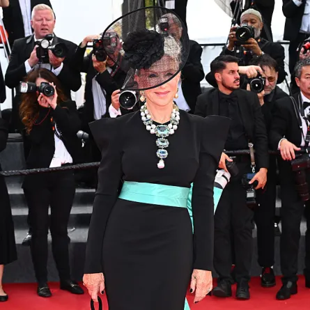 هيلين ميرين Helen Mirren- (مصدر الصورة Stephane Cardinale - Corbis/Corbis via Getty Images)