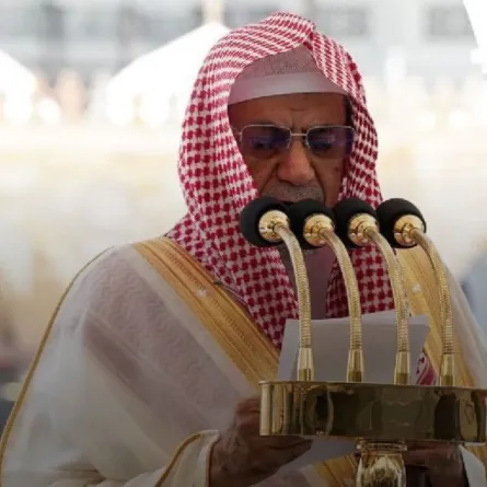 بموافقة خادم الحرمين الشريفين.. الشيخ صالح بن حميد خطيبًا ليوم عرفة لحج 1446هـ