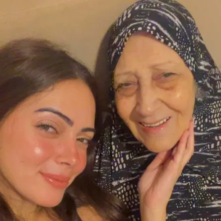 وئام مجدي وجدتها نوال - الصورة من حساب وئام مجدي على الفيسبوك