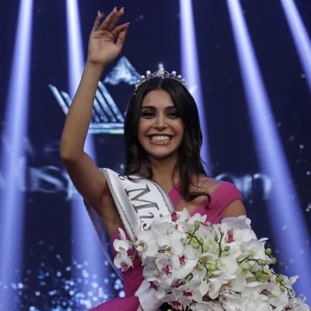 ملكة جمال لبنان 2022 ياسمينة زيتون (  Miss Lebanon 2022 Yasmina Zaytoun). مصدر الصورة: ANWAR AMRO / AFP