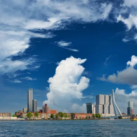 إطلالة على مدينة روتردام 