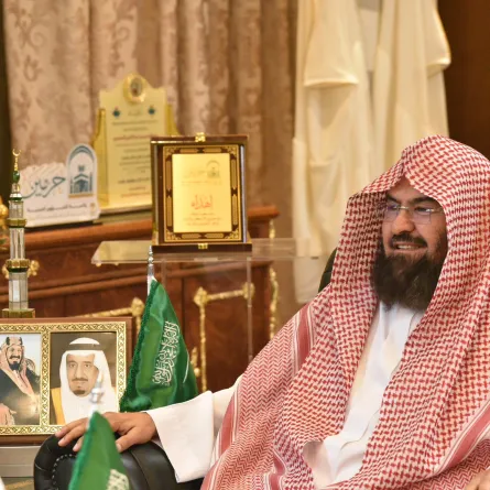 السديس يطلق الخطة التشغيلية لموسم الحج 1446 بالمسجد النبوي - الصورة من حساب رئاسة الشؤون الدينية بالمسجد الحرام والمسجد النبوي على إكس