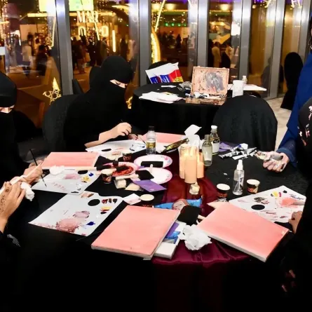 جامعة أم القرى تسجل 4 براءات اختراع في مجالي تصميم الأزياء والفنون البصرية - الصورة من واس