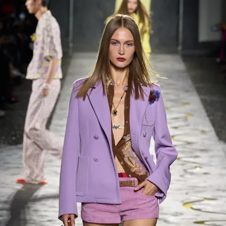 فيرساتشي Versace- الصورة من Launchmetrics/Spotlight ©