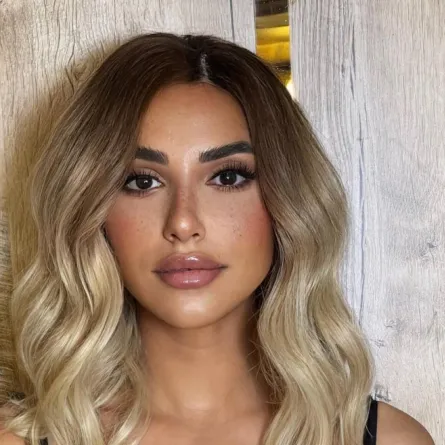 آية سماحة - الصورة من حسابها على الفيس بوك