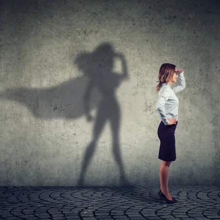 المرأة القوية والشجاعة