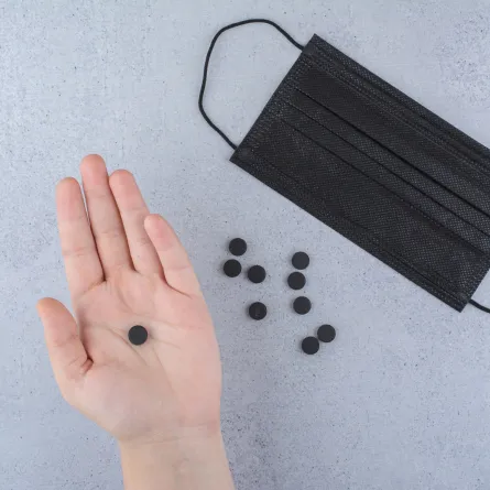 حبوب الفحم للقولون- مصدر الصورة freepik