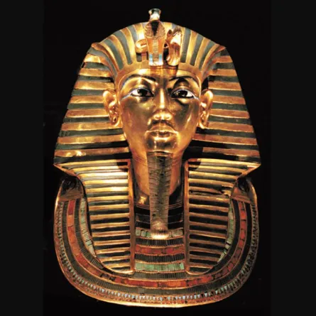 نقل القناع الذهبي لتوت عنخ آمون للمتحف المصري الكبير - الصورة من الموقع الرسمي للمتحف المصري بميدان التحرير